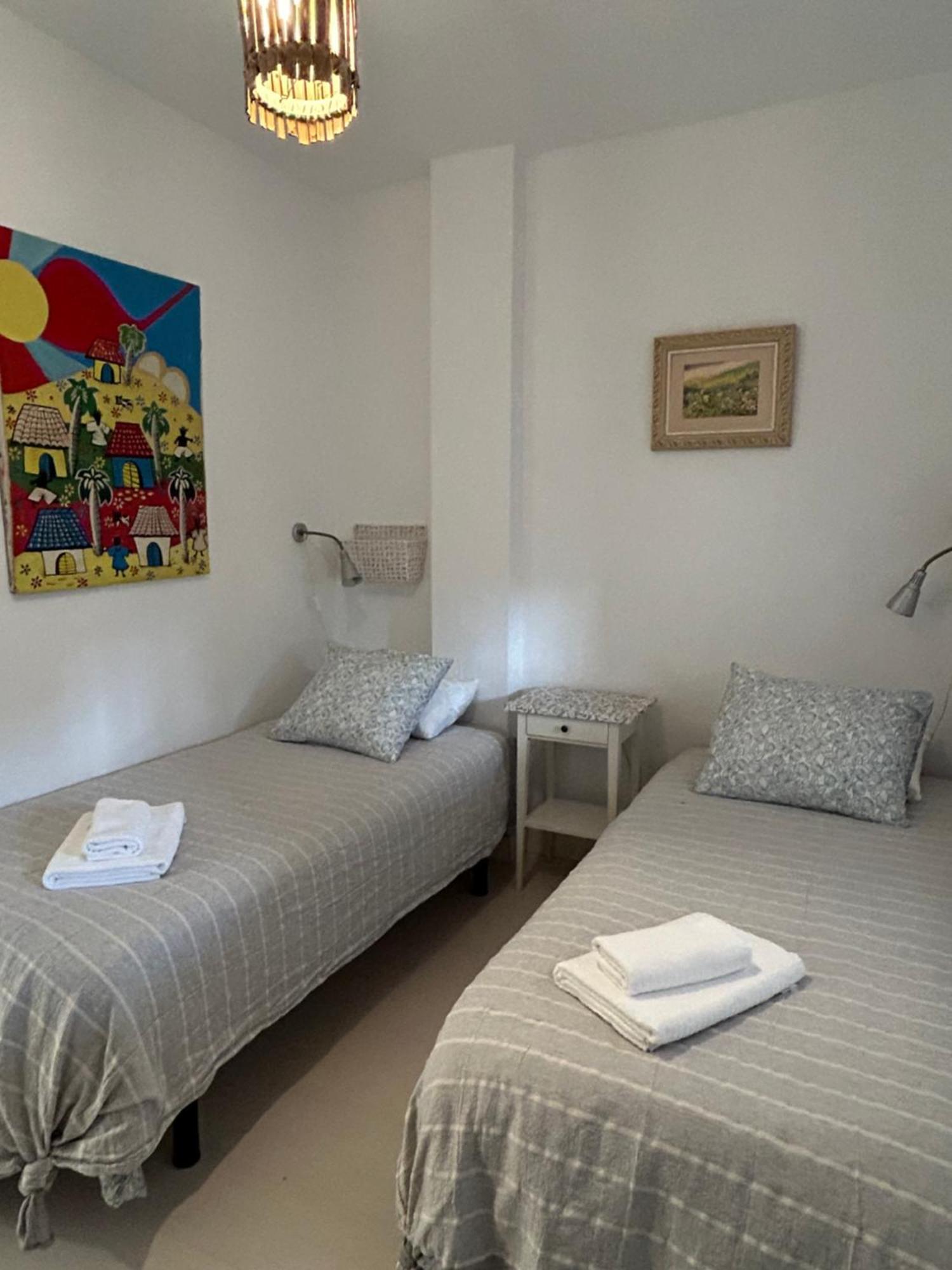 Apartmán Son De Mar 1 Bolonia Exteriér fotografie